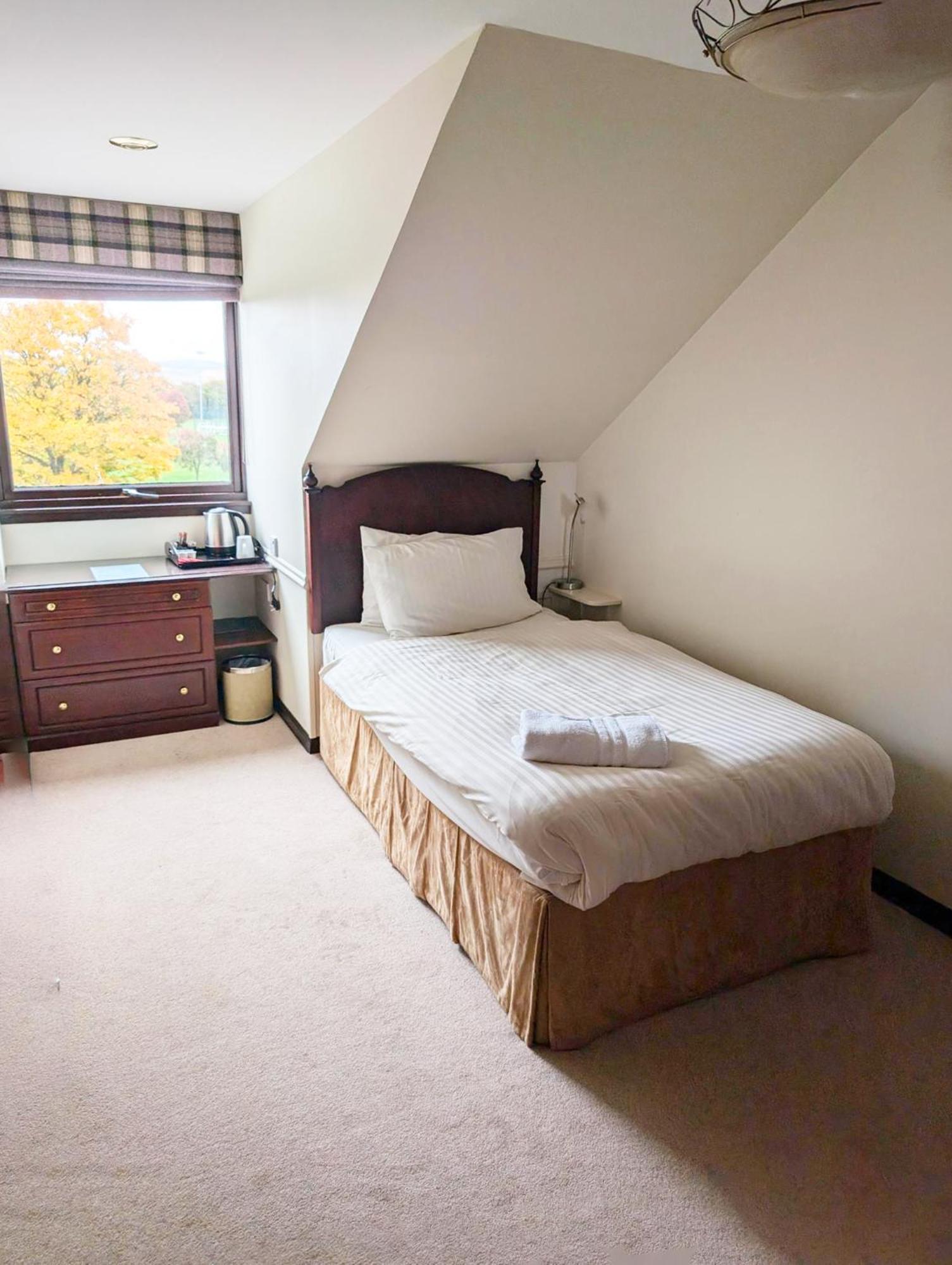 Strathburn Hotel Inverurie By Compass Hospitality Esterno foto