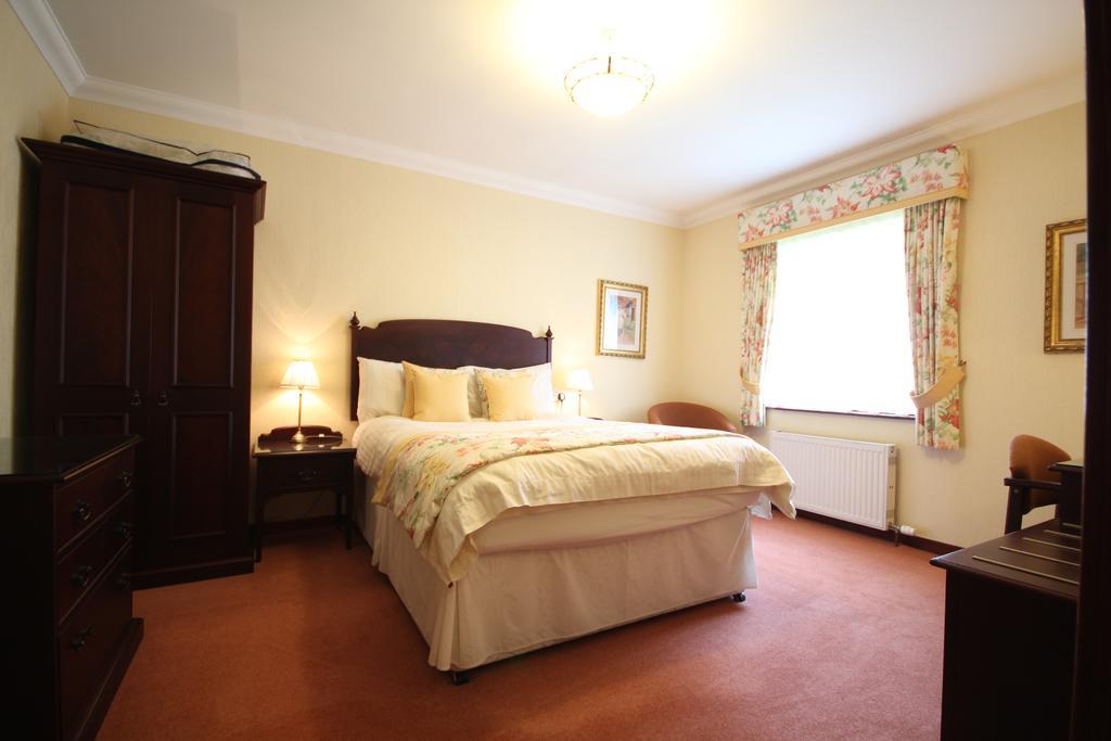 Strathburn Hotel Inverurie By Compass Hospitality Esterno foto
