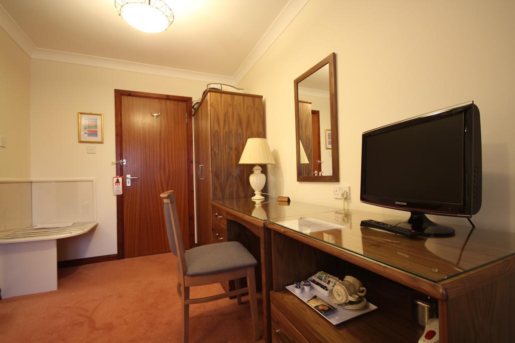 Strathburn Hotel Inverurie By Compass Hospitality Esterno foto