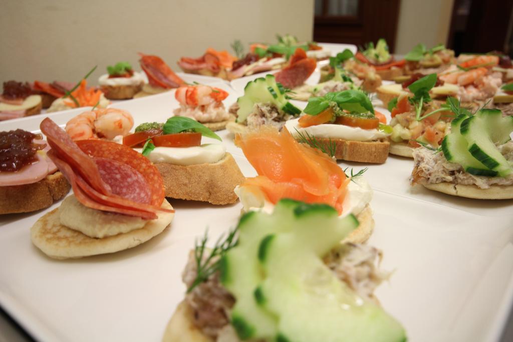 Strathburn Hotel Inverurie By Compass Hospitality Esterno foto