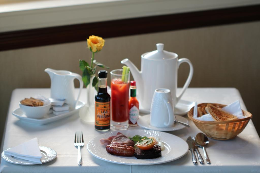 Strathburn Hotel Inverurie By Compass Hospitality Esterno foto